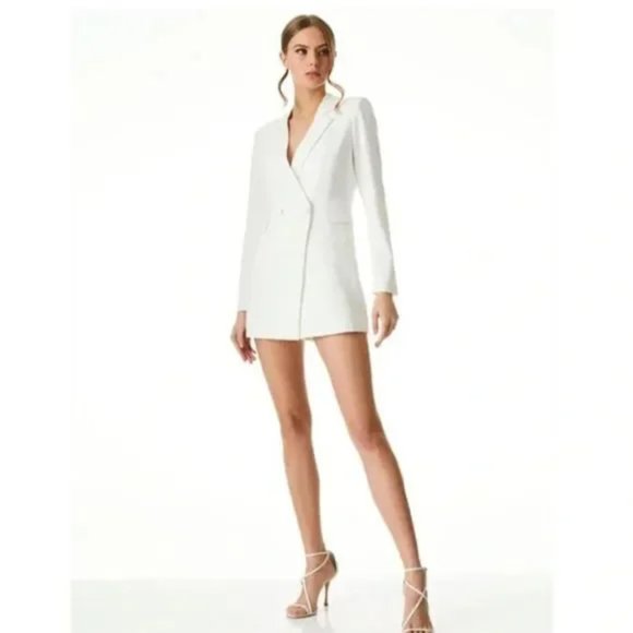 NWT Alice + Olivia Kyrie White Tuxedo Skort Romper - Size 2 - Picture 4 of 13